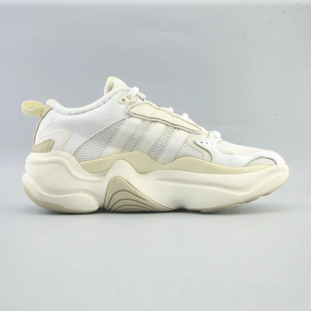 ADIDAS MAGMUR RUNNER