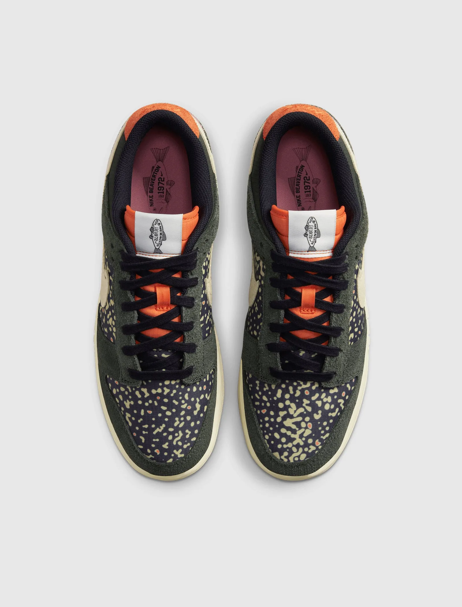 DUNK LOW RETRO SE "RAINBOW TROUT"