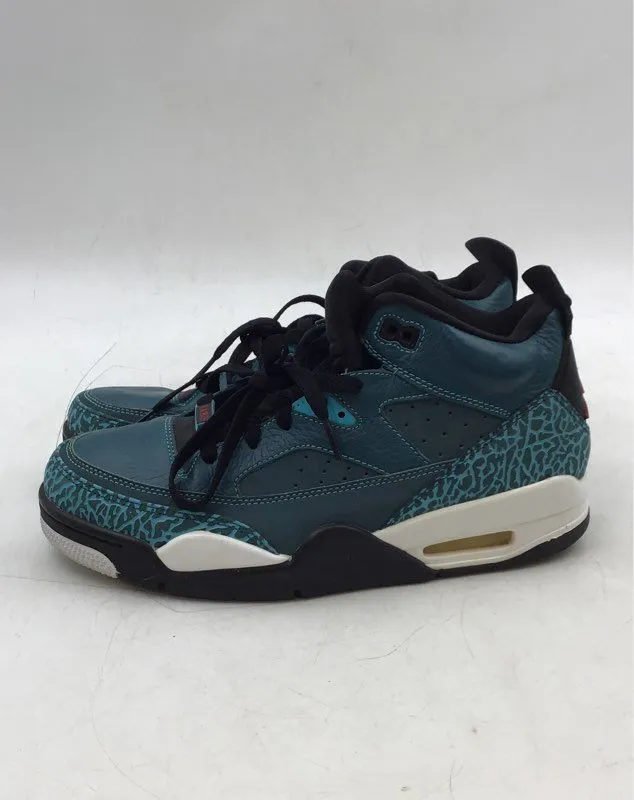 Jordan Men's Teal Athletic Shoes - Size 8