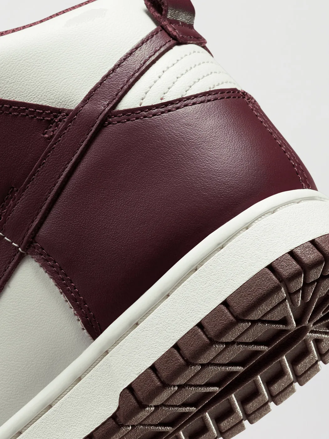 Nike Dunk High - BURGUNDY CRUSH/BURGUNDY CRUSH-SAIL