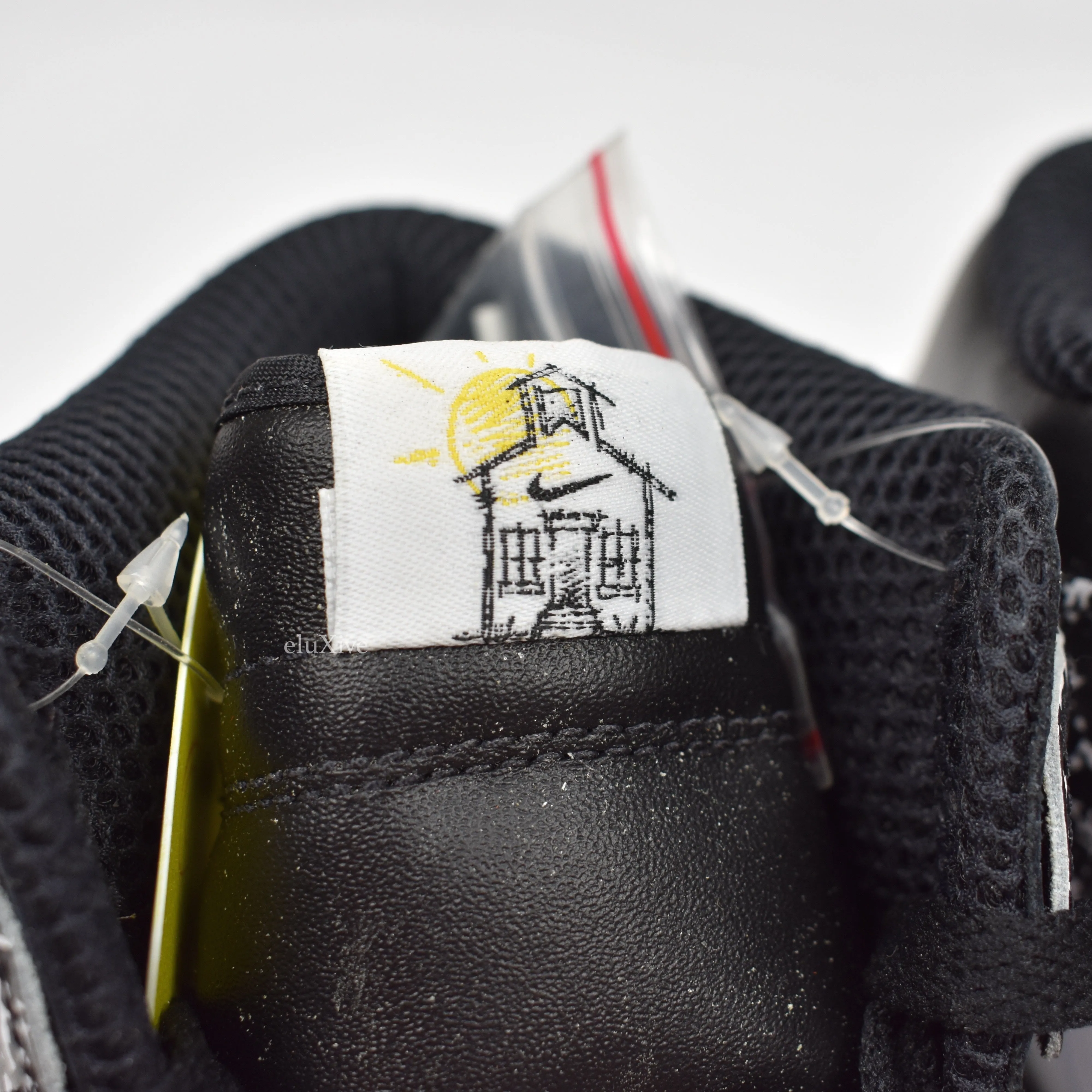 Nike - Dunk High Premium 'Nikebook/Notebook'