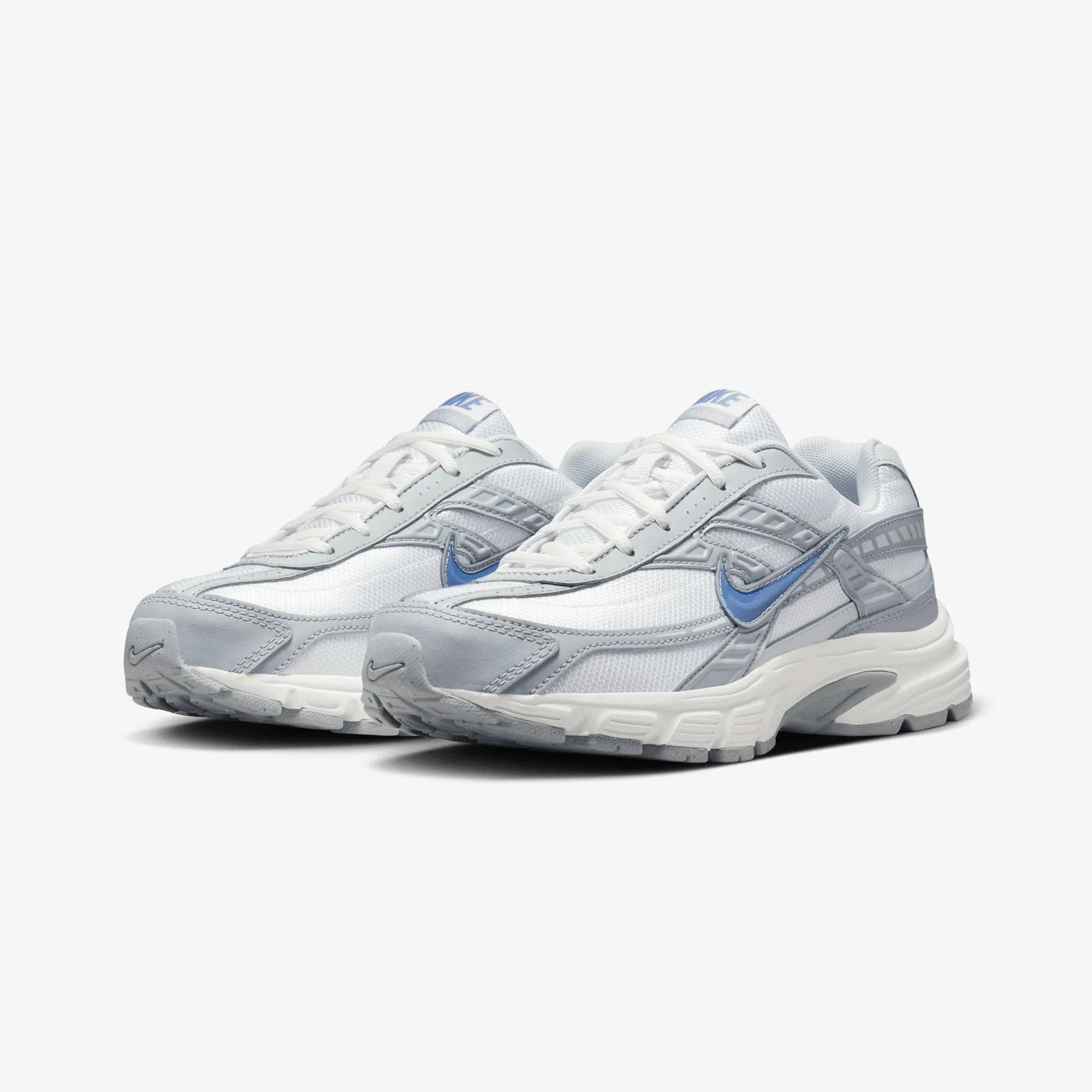 NIKE | WMN'S INITIATOR { SUMMIT WHITE/ASHEN SLATE-LT SMOKE GREY