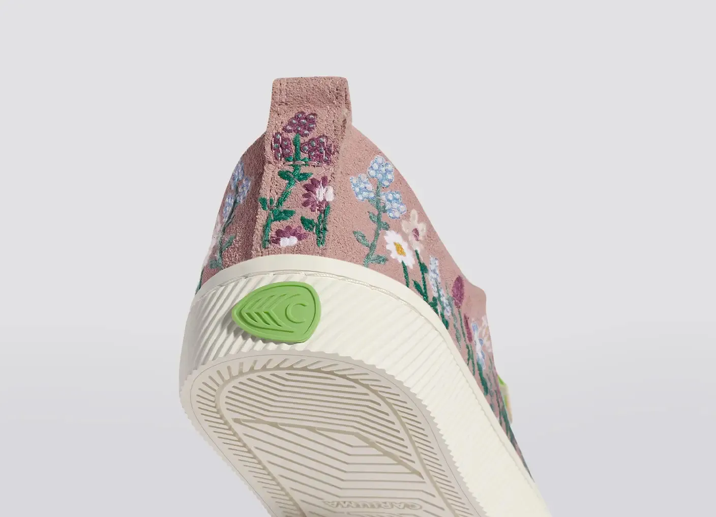 OCA Low Rose Suede Embroidered Flowers Sneaker Women