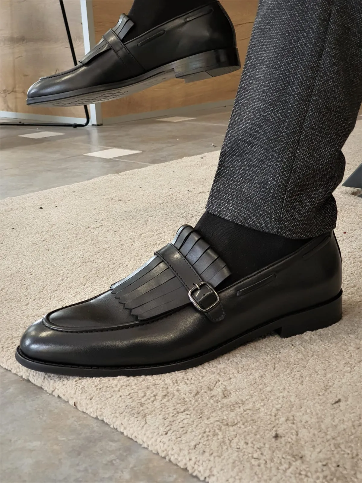 Royale Sardinelly Buckle Detailed Black Leather Shoes
